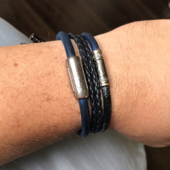 Louis Vuitton “Bull it” bracelet Blue calf Leather - Picture 7 of 7